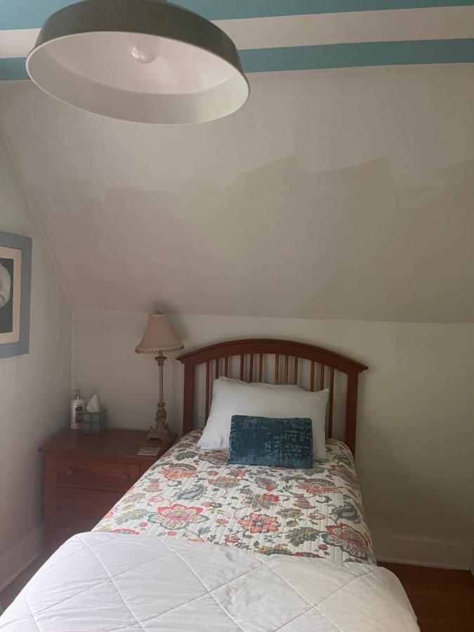 Cozy Cape Cod Villa Grand Rapids Exterior photo