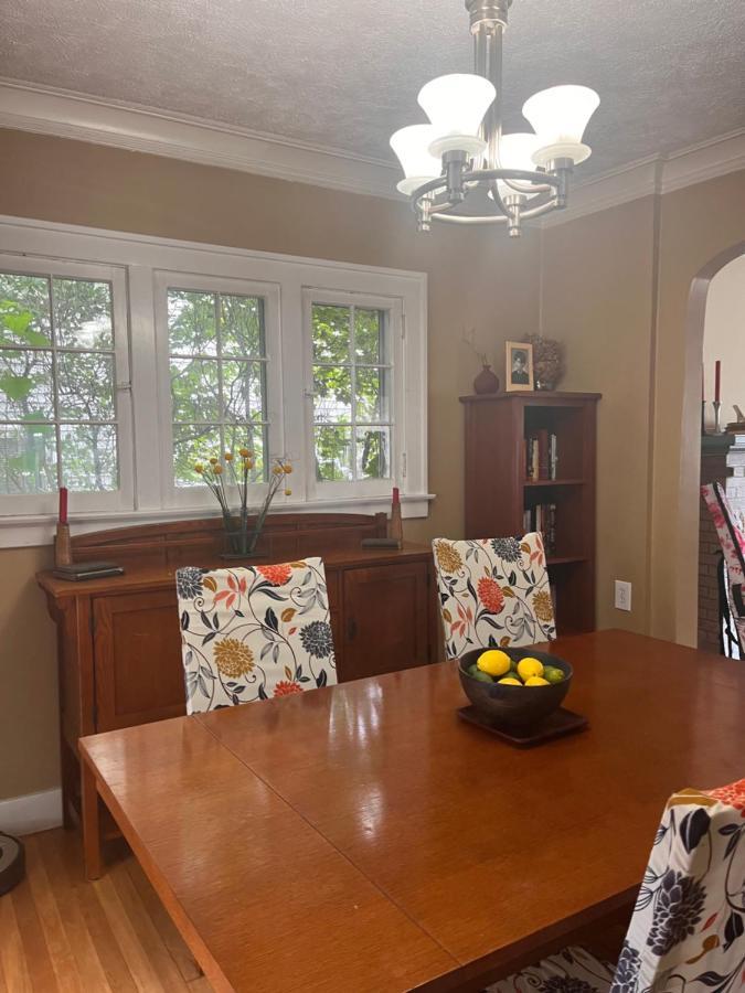 Cozy Cape Cod Villa Grand Rapids Exterior photo