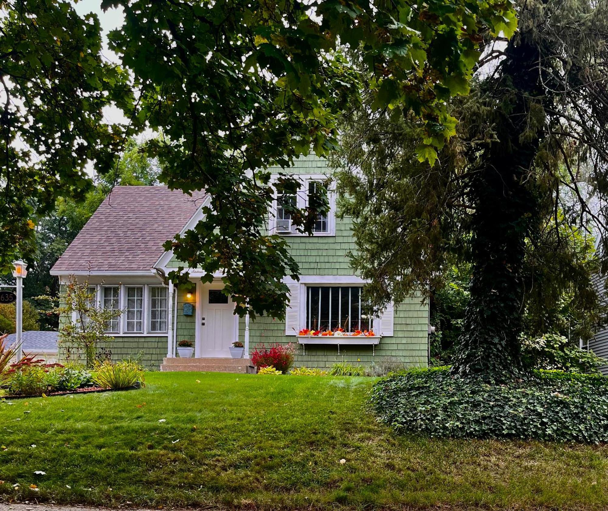 Cozy Cape Cod Villa Grand Rapids Exterior photo